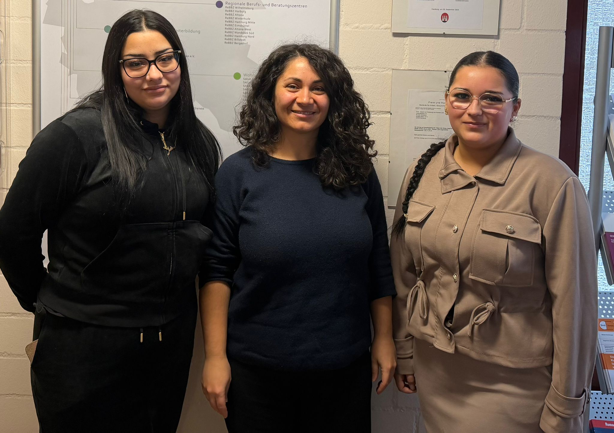 Austausch zu gemeinsamem Kunstprojekt mit empower